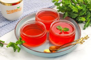 Клубничное желе из желатина 